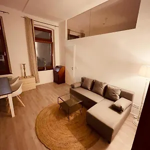 Apartment Retro Im Herzen Von Deutz 